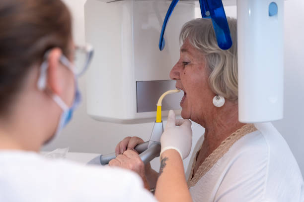 Best Emergency Tooth Extraction in Long Grove, IL